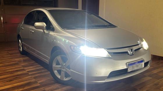 HONDA CIVIC 1.8 LXS 16V FLEX 4P MANUAL HONDA CIVIC 1.8 LXS 16V FLEX 4P MANUAL